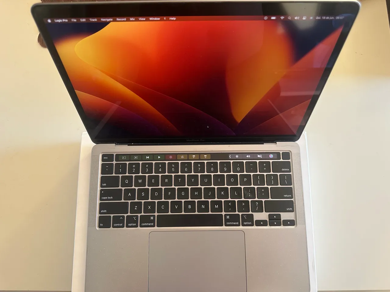 MacBook Pro M5 14inch 16GB - 512GB - Space black - Computadores e