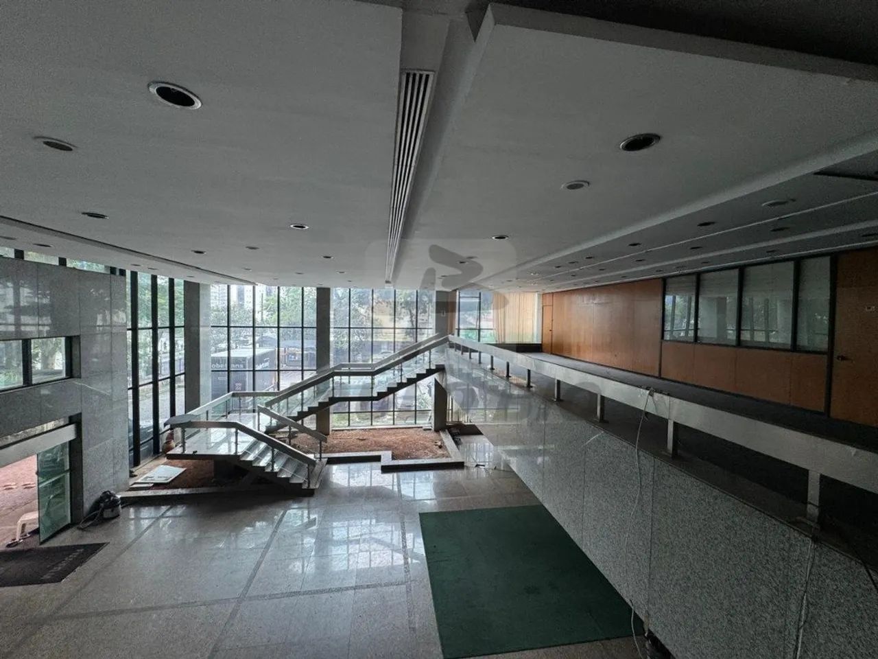 Prédio comercial para vender e alugar no Bairro Santo Amaro em São Paulo - SP - Foto 3