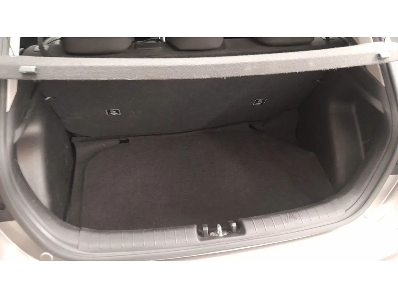 Hyundai HB20 Comfort Plus 1.0 Flex 12V Mec., foto 9 de 16