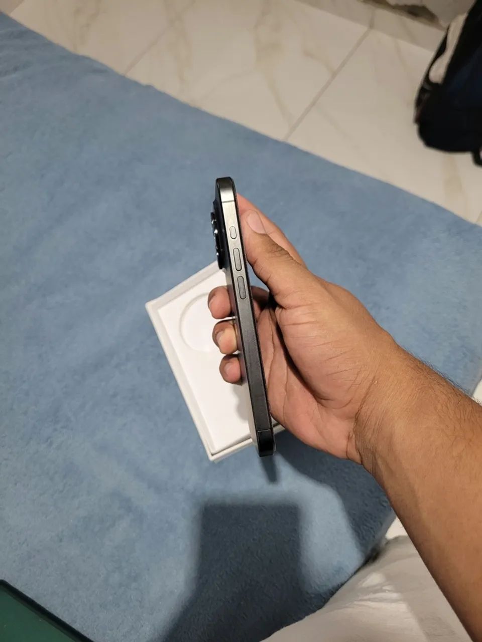 V/T iPhone 15 Pro 256gb - Foto 3