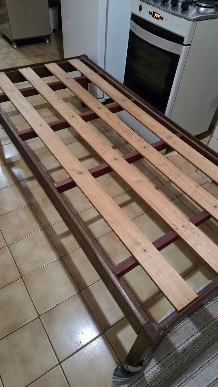 Cama madeira maciça  - Foto 2