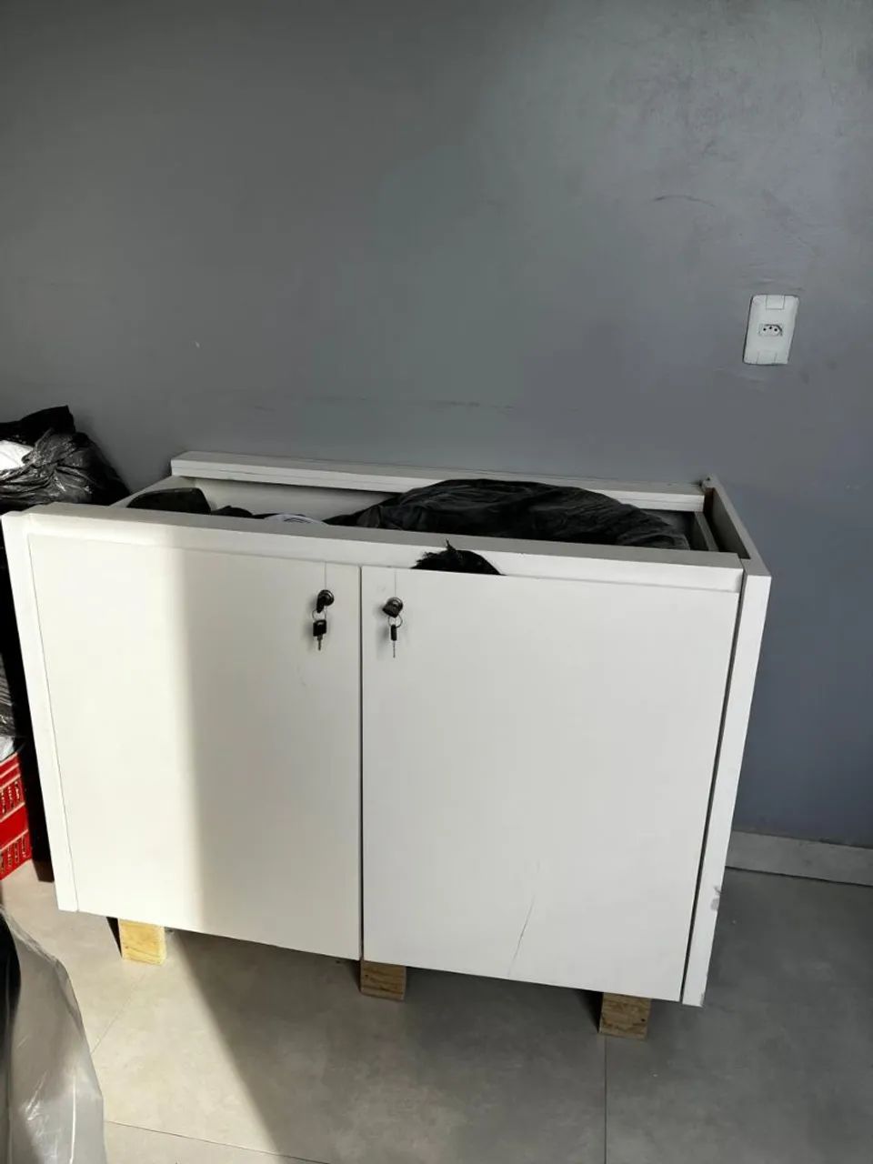 Móvel duas portas com fechadura  - Foto 2