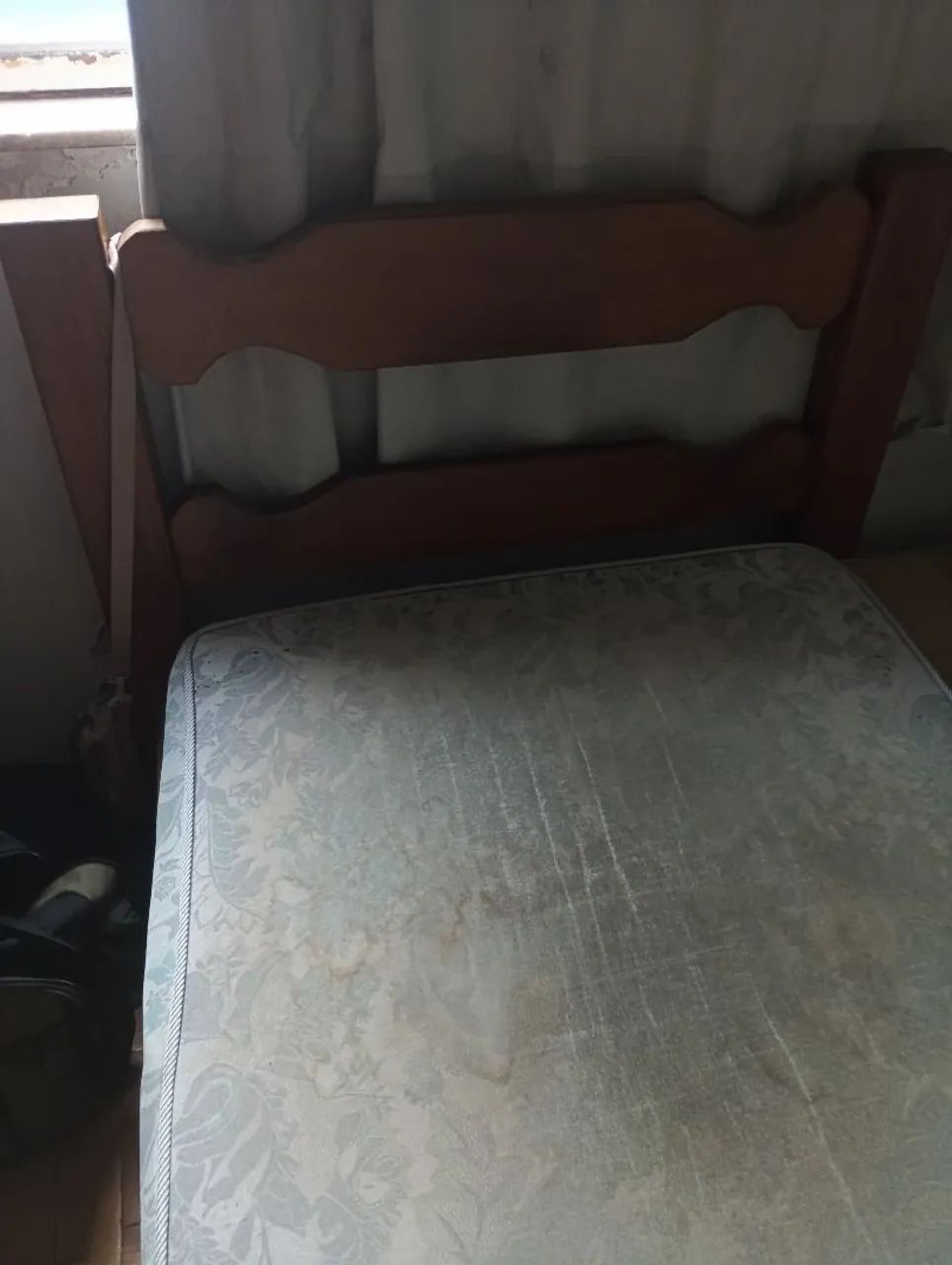 Cama antiga (madeira de excelente qualidade) - Foto 2