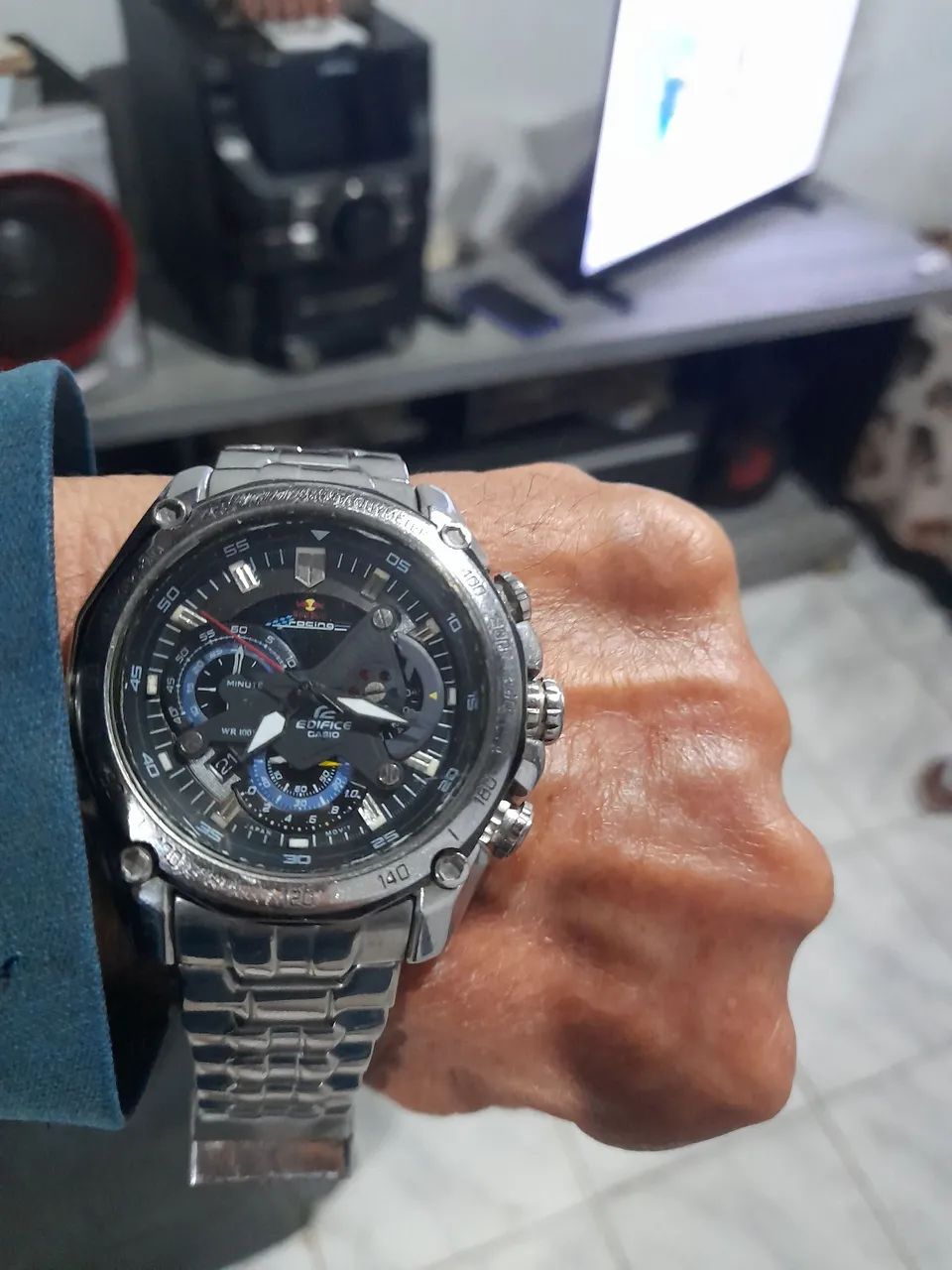 Vendo um relógio casio cronógrafo funcionando perfeitamente  - Foto 2