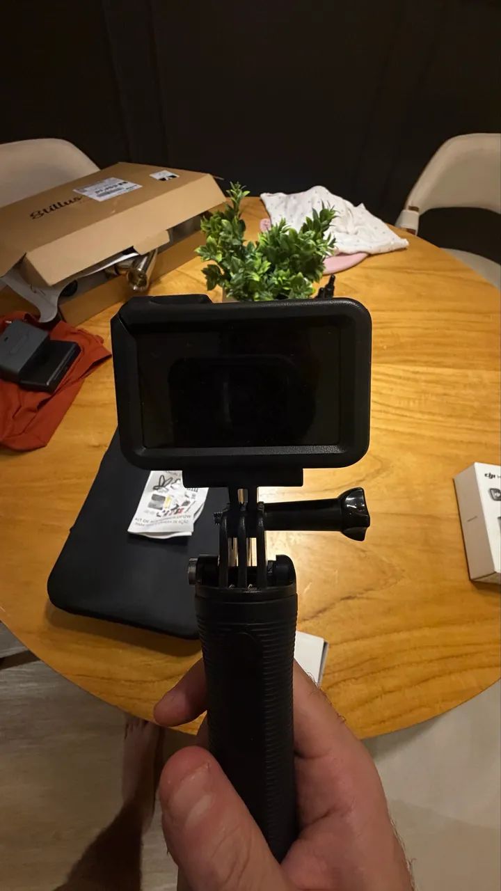 DJI Osmo Action 5 Pro com 2 baterias extras e todos os acessórios  - Foto 3