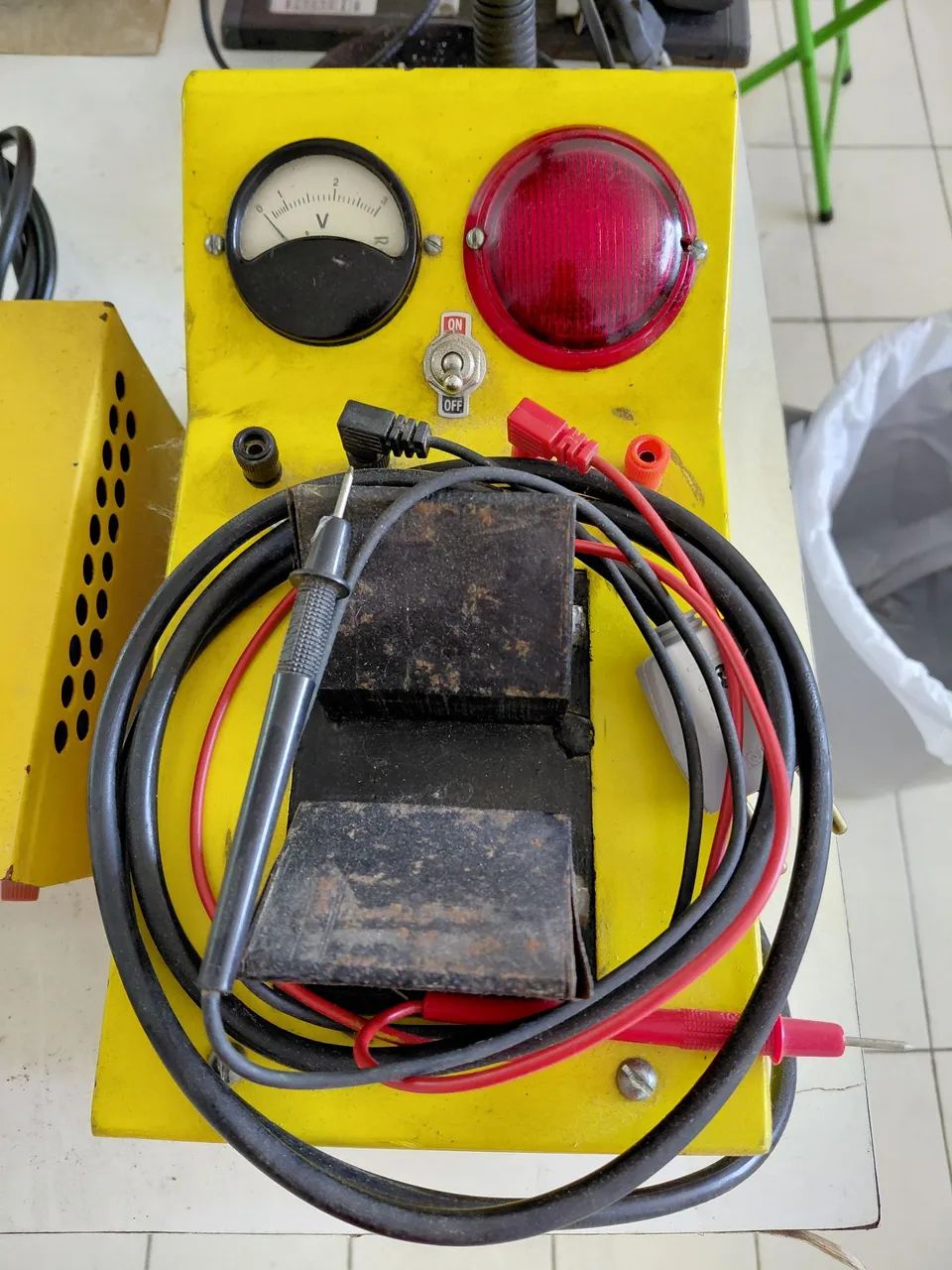 CJ. CARREGADOR DE BATERIA, TESTE DE BATERIA E TESTE DE INDUZIDO  - Foto 3