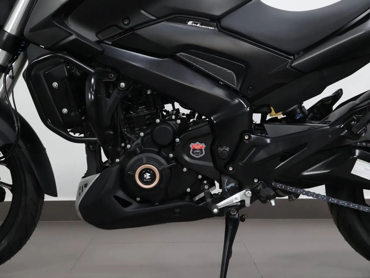 BAJAJ DOMINAR 400 - Foto 4