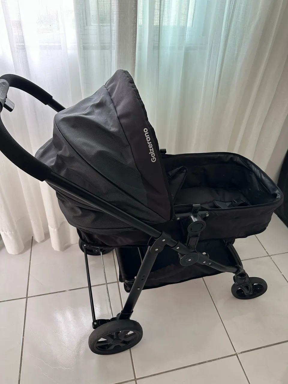 Carrinho de bebê Moisés Galzerano com bebê conforto  - Foto 2