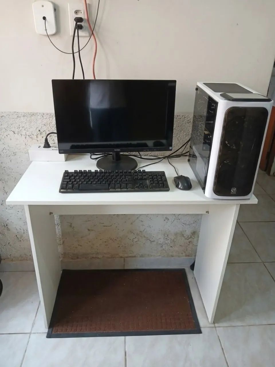 Computador com mesa inclusa 
