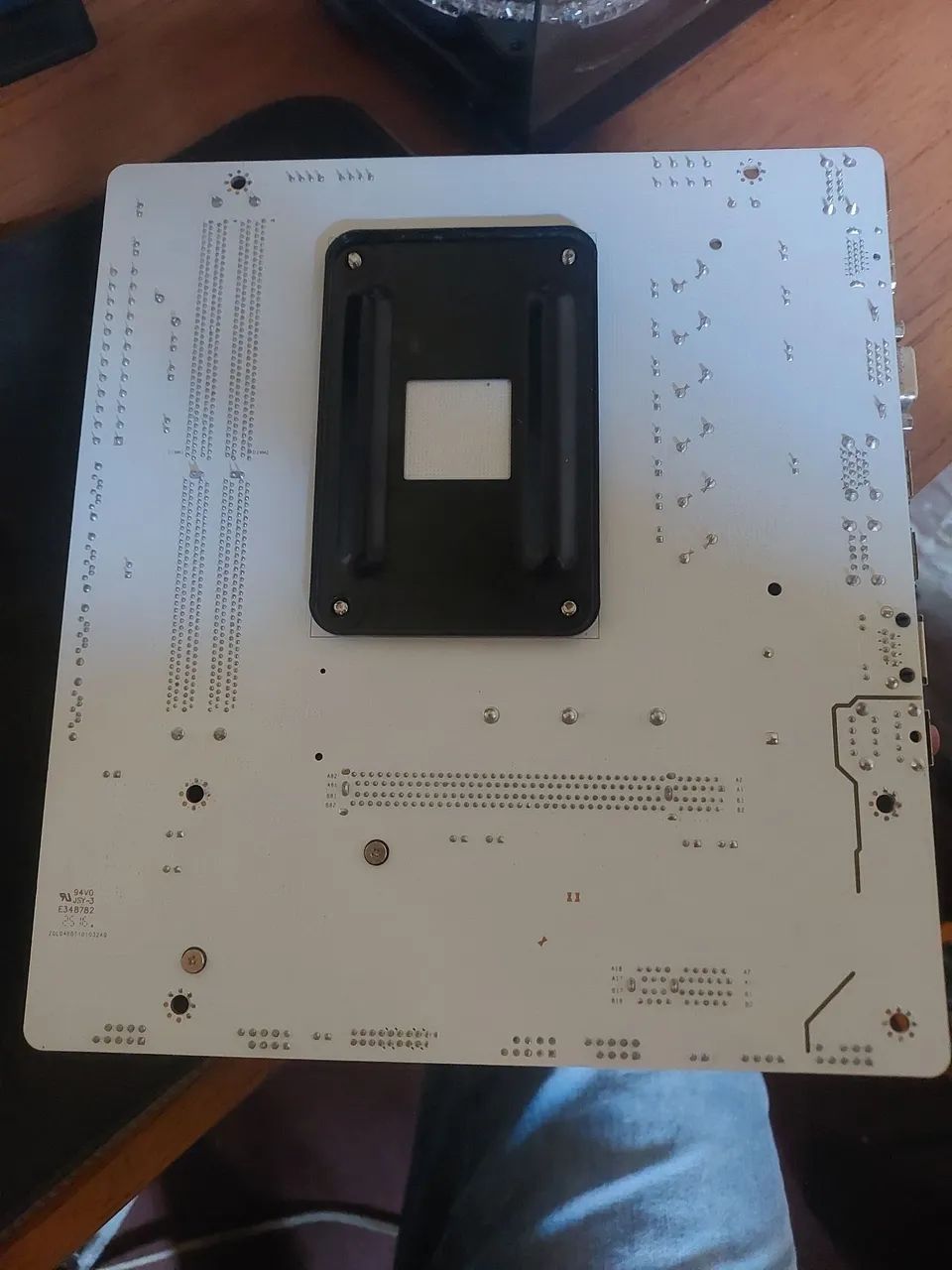 Placa mãe JGINYUE B450-M PRO - Foto 3