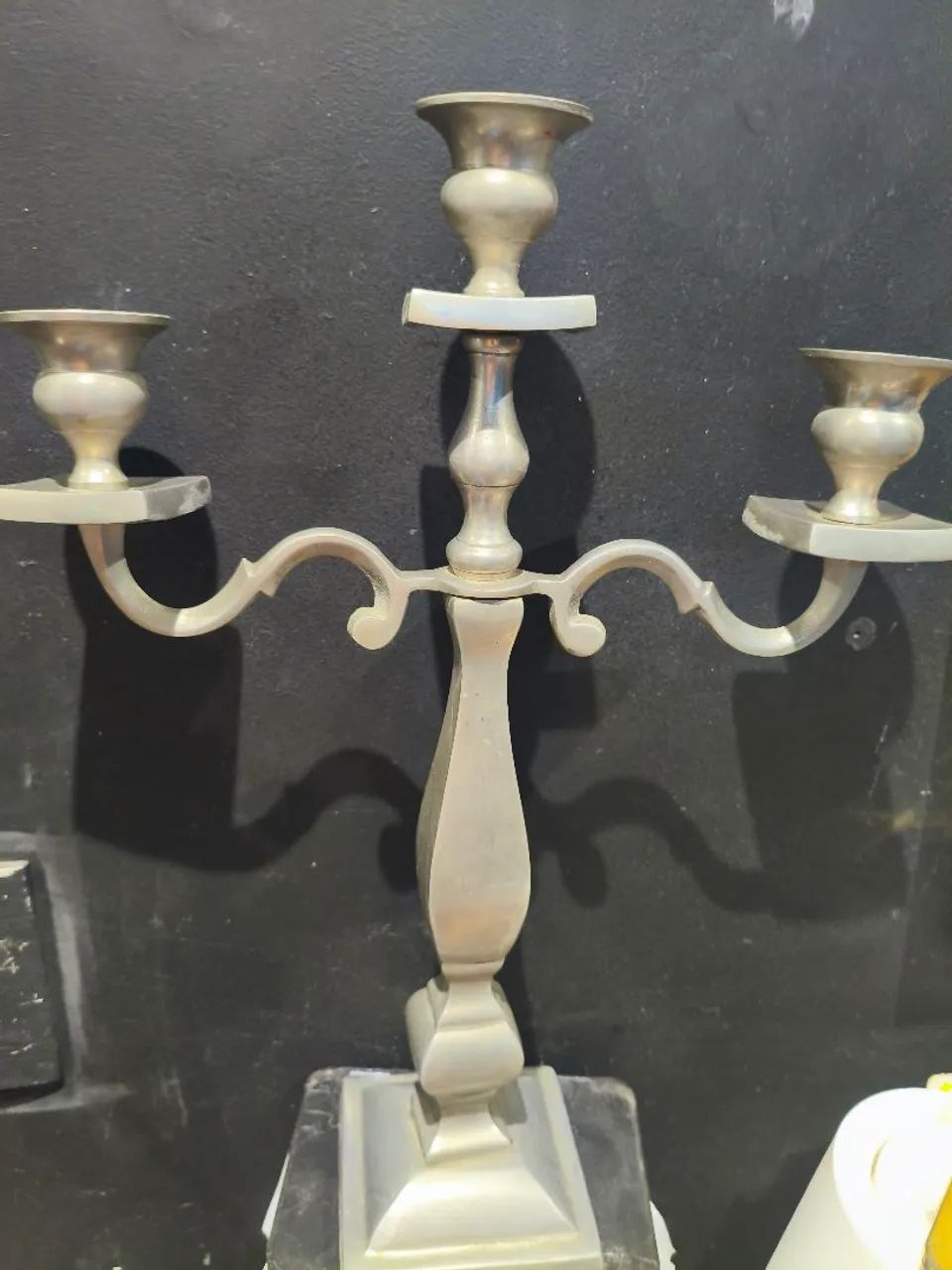 Antigo candelabro em prata 