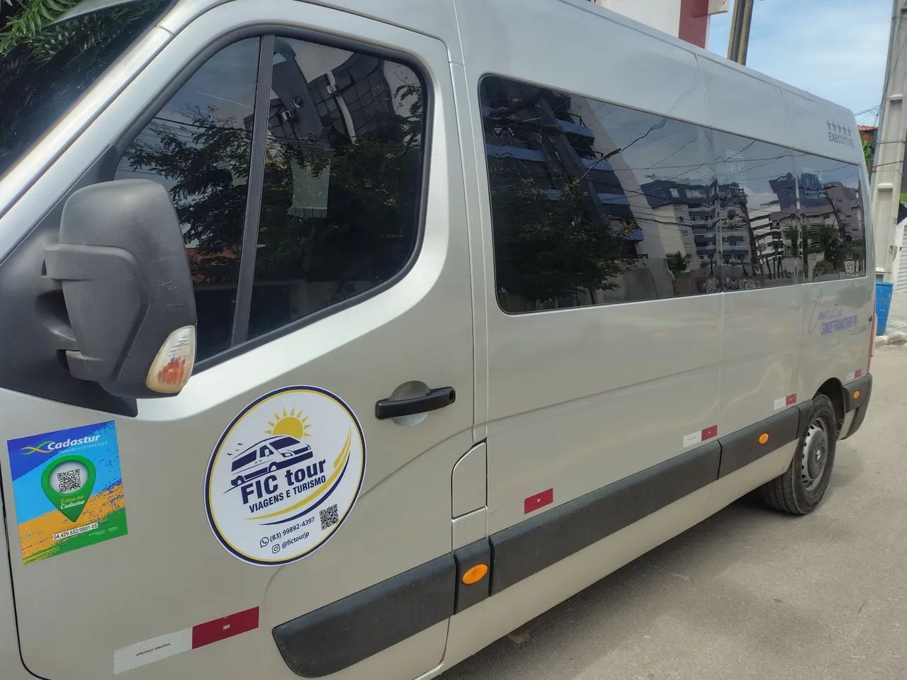 Van Master Executivo 15 Lugares