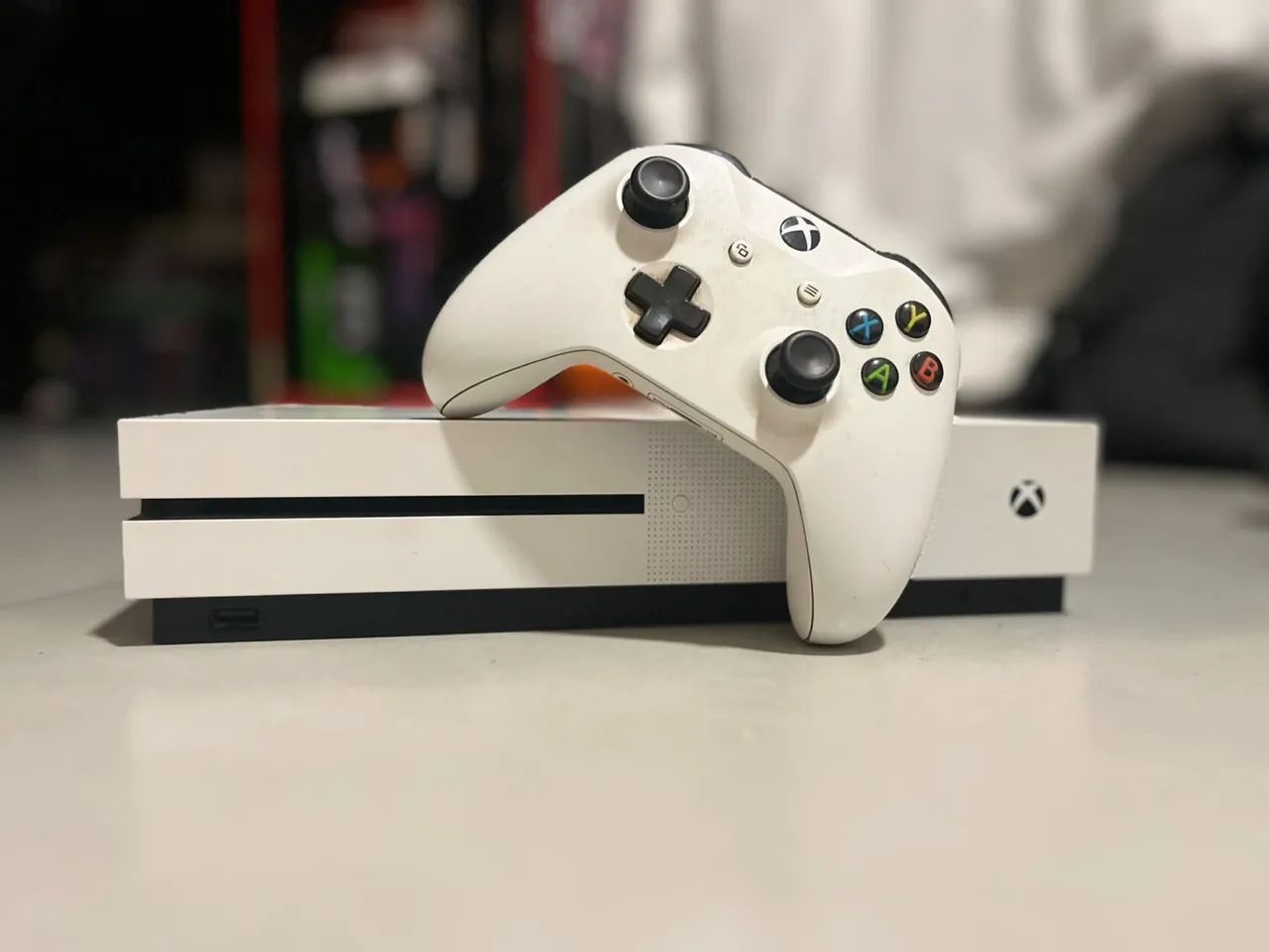 XBOX ONE S 1TB  - Foto 2