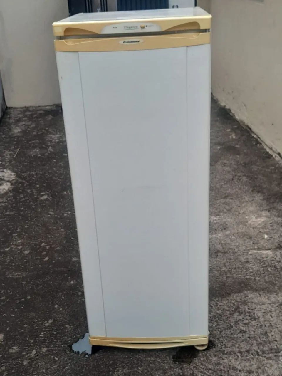 Geladeira continental  220 V  - Foto 4