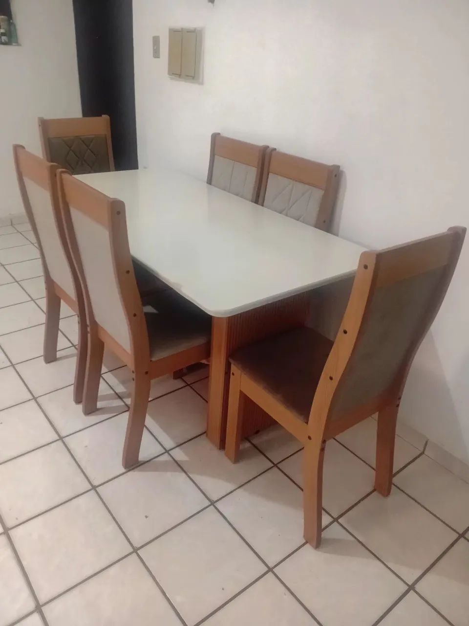 Mesa de jantar 6 cadeiras 