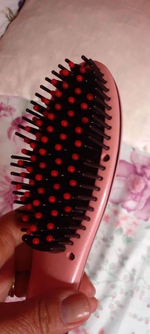 Escova cabelo 110w semi nova  - Foto 2