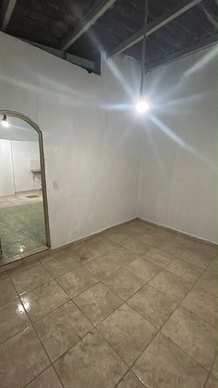 KITNET PARA ALUGAR - R$ 900 | QUARTO, SALA, COZINHA E BANHEIRO - Foto 5