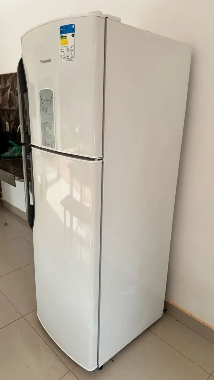 GELADEIRA PANASONIC 387L - Foto 2