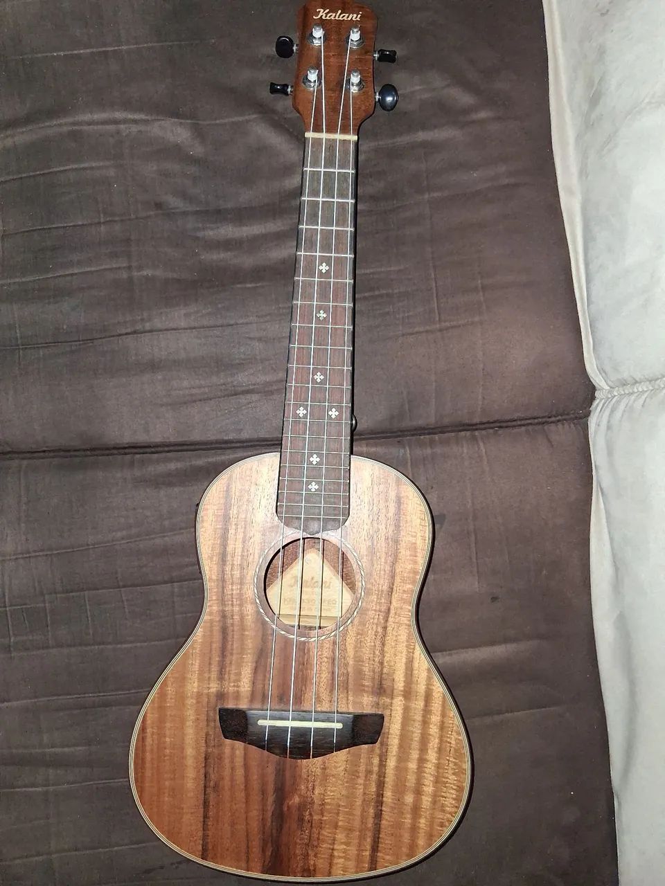 Ukulele Soprano Kalani Maori Koa 21 Polegadas Cor Marrom com Bag