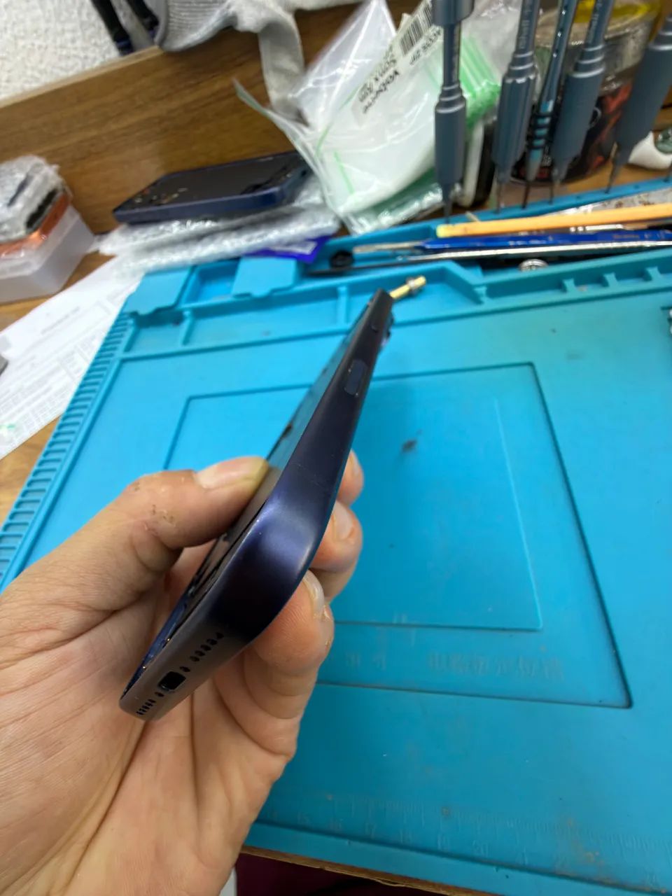 Carcaça iphone 17 pró Azul, ORIGINAL, completa! - Foto 4