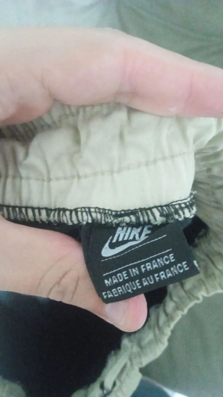 Vendo bermuda Nike tech pack  - Foto 3