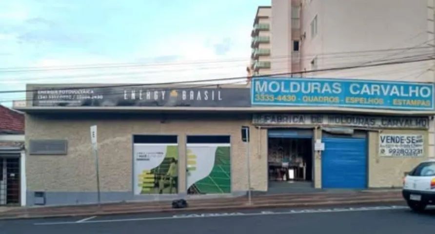 Imóvel Comercial 122m2 sendo 17m de frente na melhor localização de Uberaba