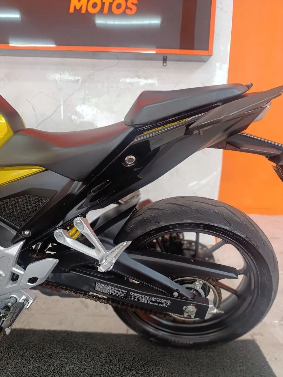 Cb Twister 300f ABS 2024 oferta  - Foto 4