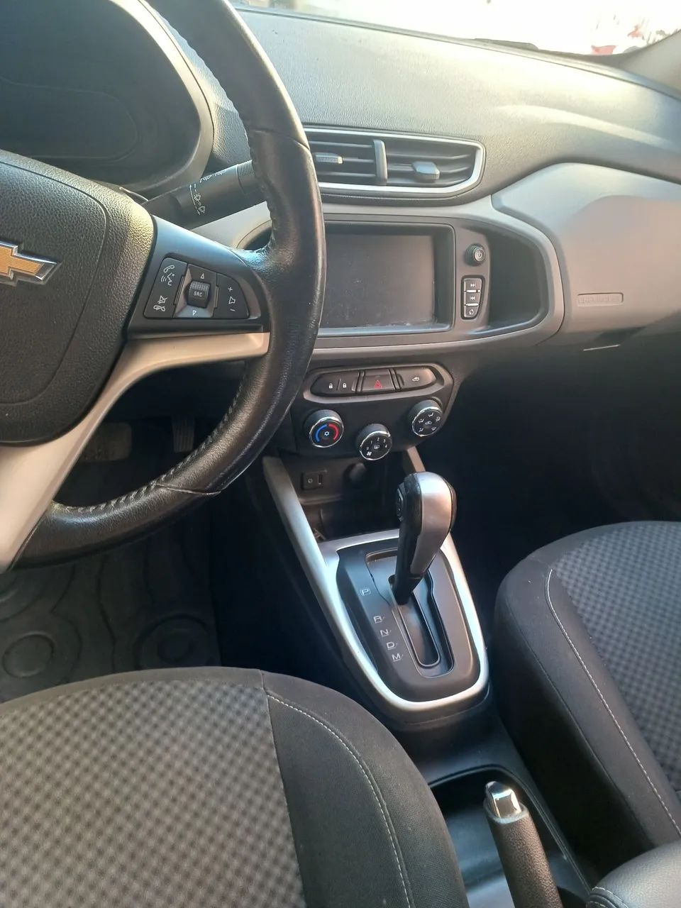 Chevrolet Onix Hatch LT 1.4 8V Flex Aut. 4P 2017 - Foto 4