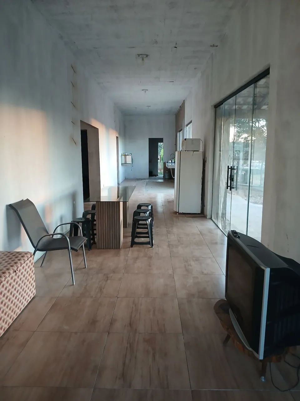 CASA COM AMPLO TERRENO EM CRUCILÂNDIA/MG - Foto 2