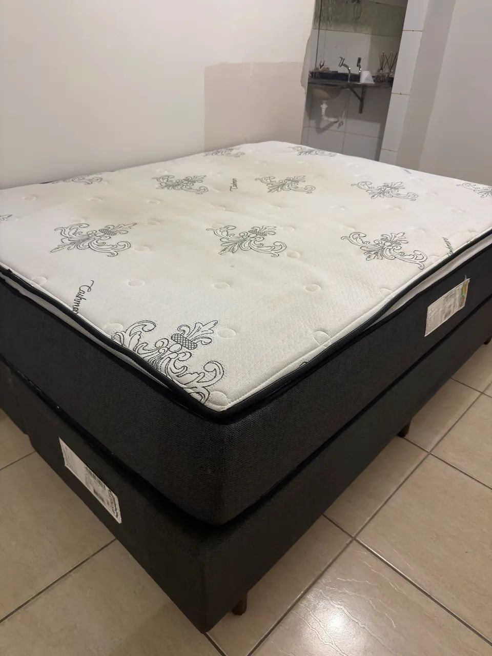 Cama box