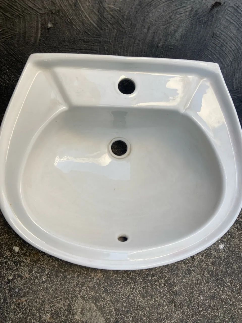 Vendo lavatório para banheiro celite 52x44 