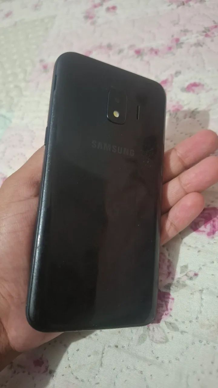 Samsung Galaxy J2 Core possui 16 GB,com carregador e capinha  - Foto 2