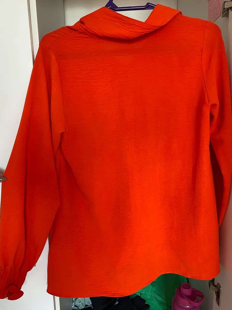 Blusa laranja com manga longa - Foto 4