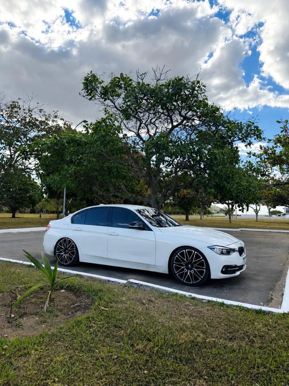 BMW 320I A 2.0 TB M Sport Activeflex 16V 4P 2017