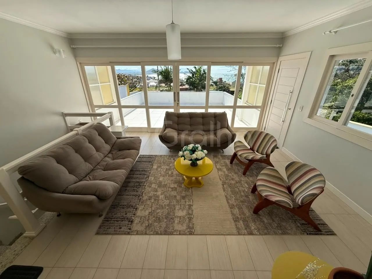 Casa em Imbituba com 306,68 m2