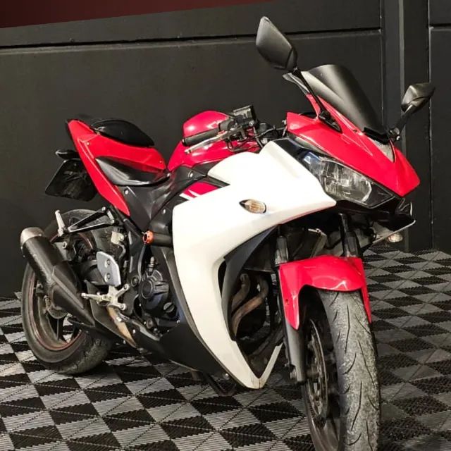 Yamaha YZF R-3 2016