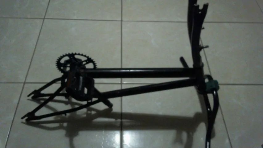 Bicicleta aro 20 desmontada