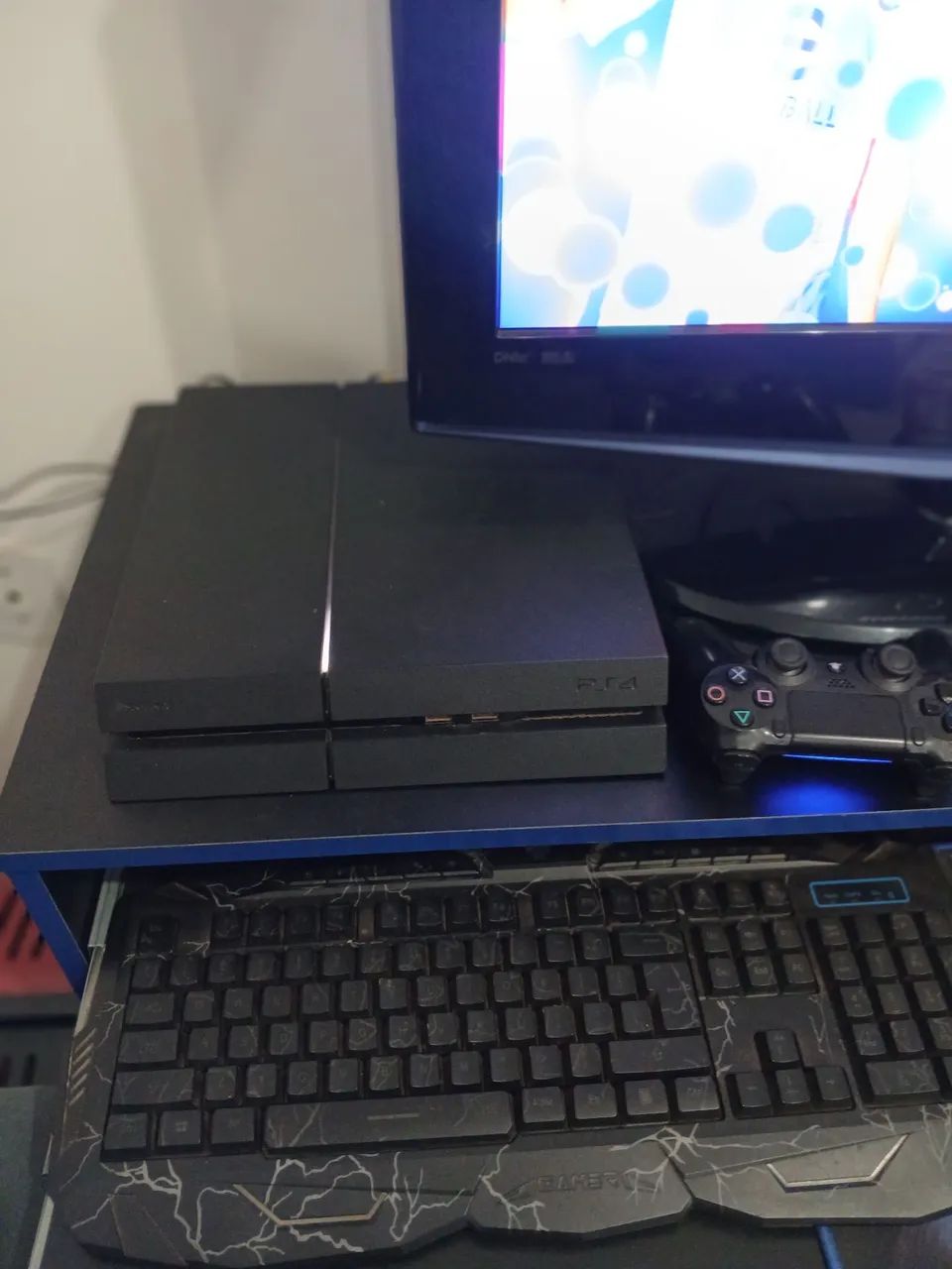 Vendo Ps4 com 2 controles - Foto 2