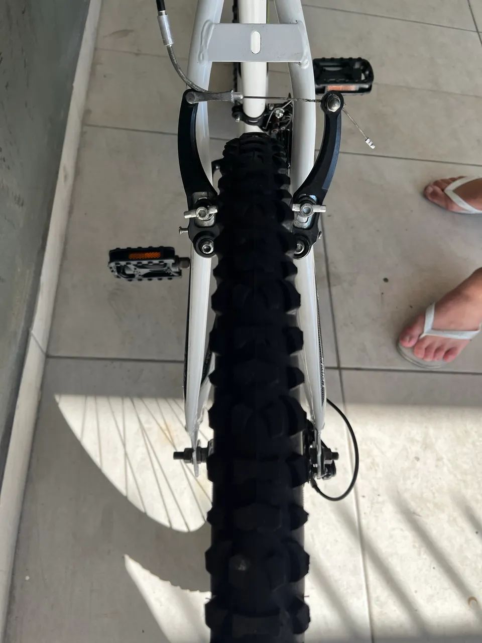 Vendo Bicicleta Aro 26 Semi Nova!! - Foto 4