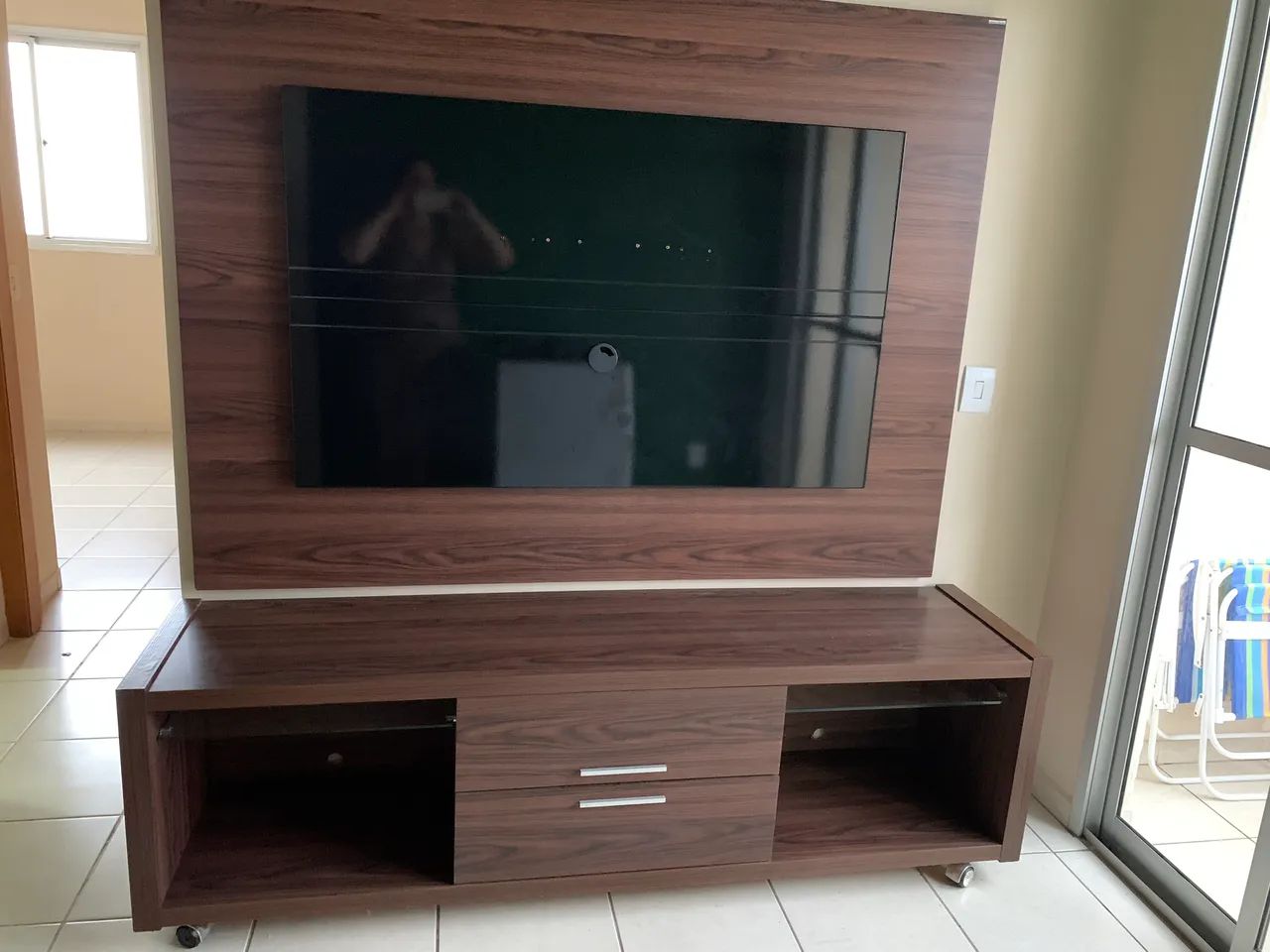 Rack de madeira para sala - Foto 3