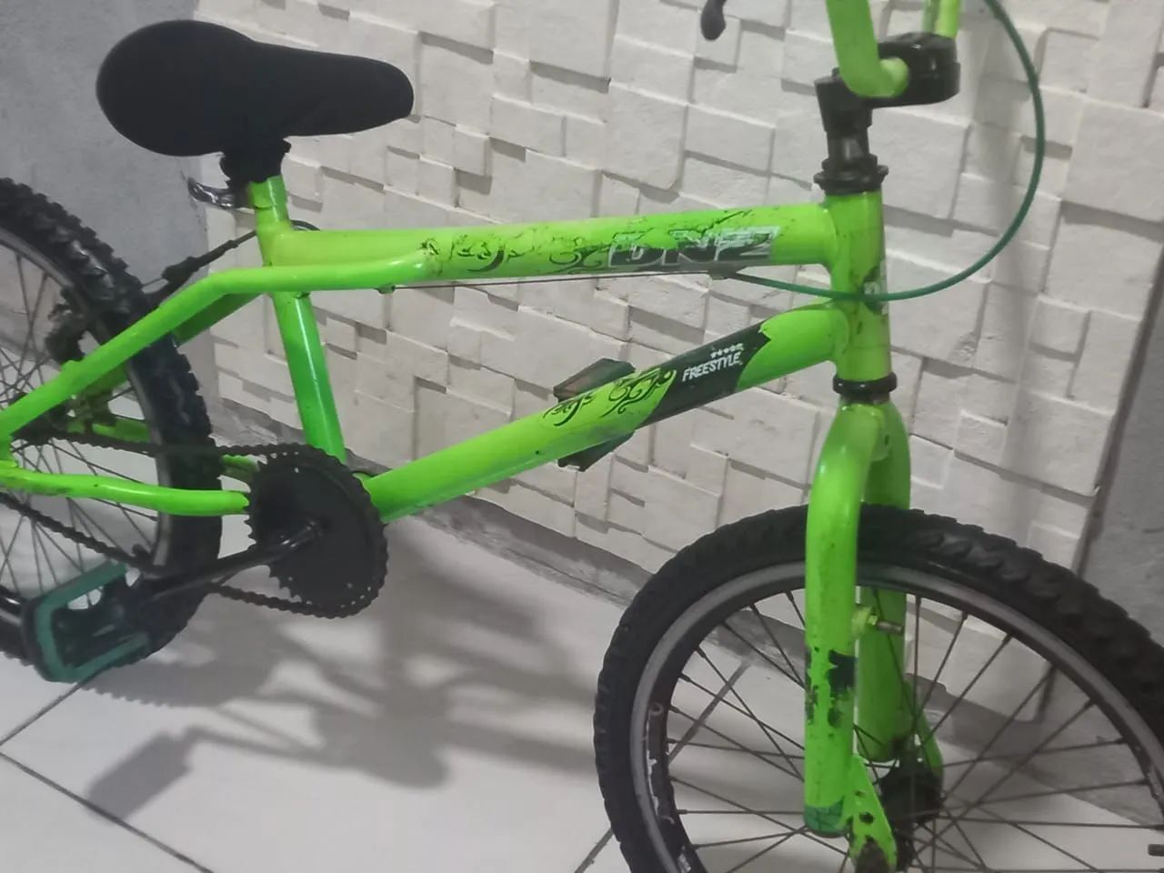 Bicicleta infantil Aro 20 toda ok - Foto 5