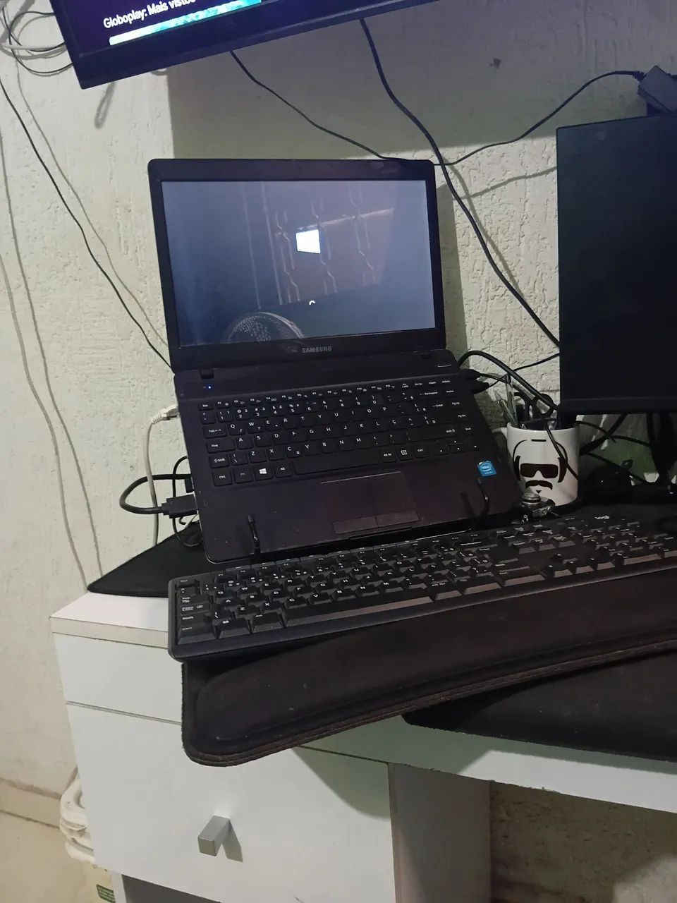 Notebook Samsung + teclado + mouse | 4GB RAM | HD 500GB