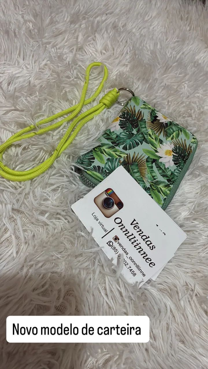 Carteira floral com puxador  - Foto 3