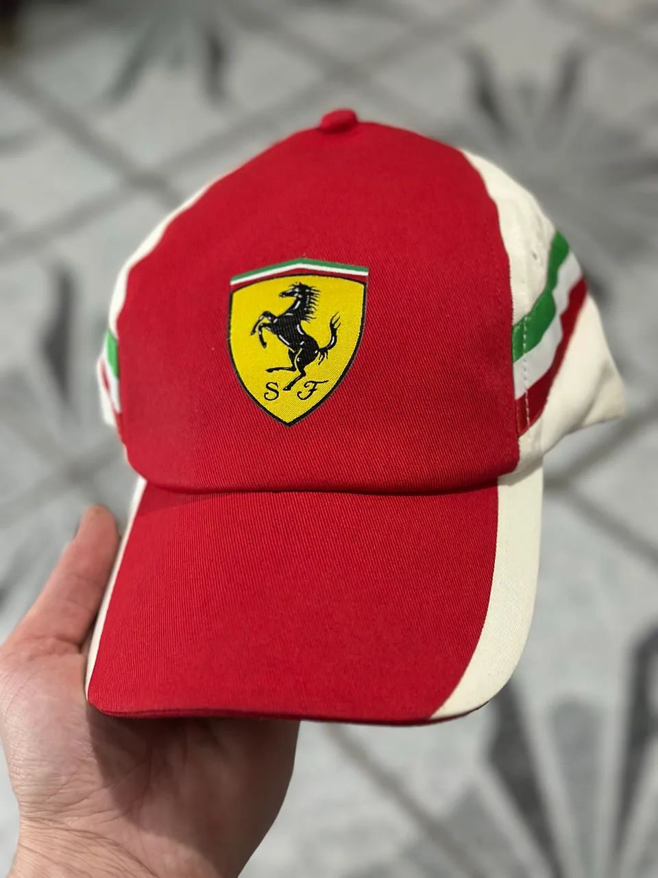 Boné da Ferrari 2011 vintage  - Foto 4