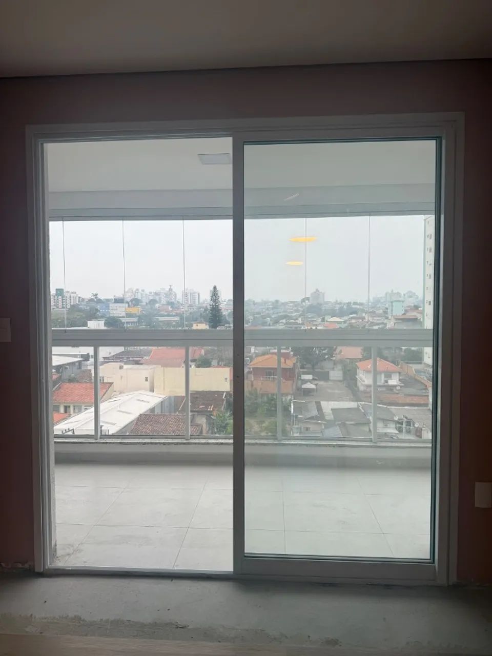 Esquadria de alumínio sacada - Foto 5