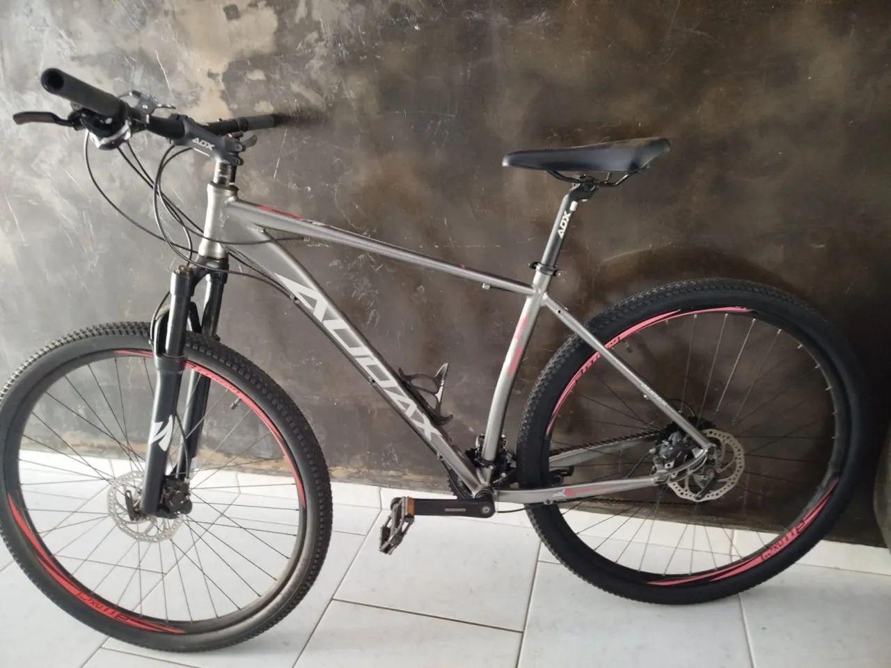 Vende se bicicleta 