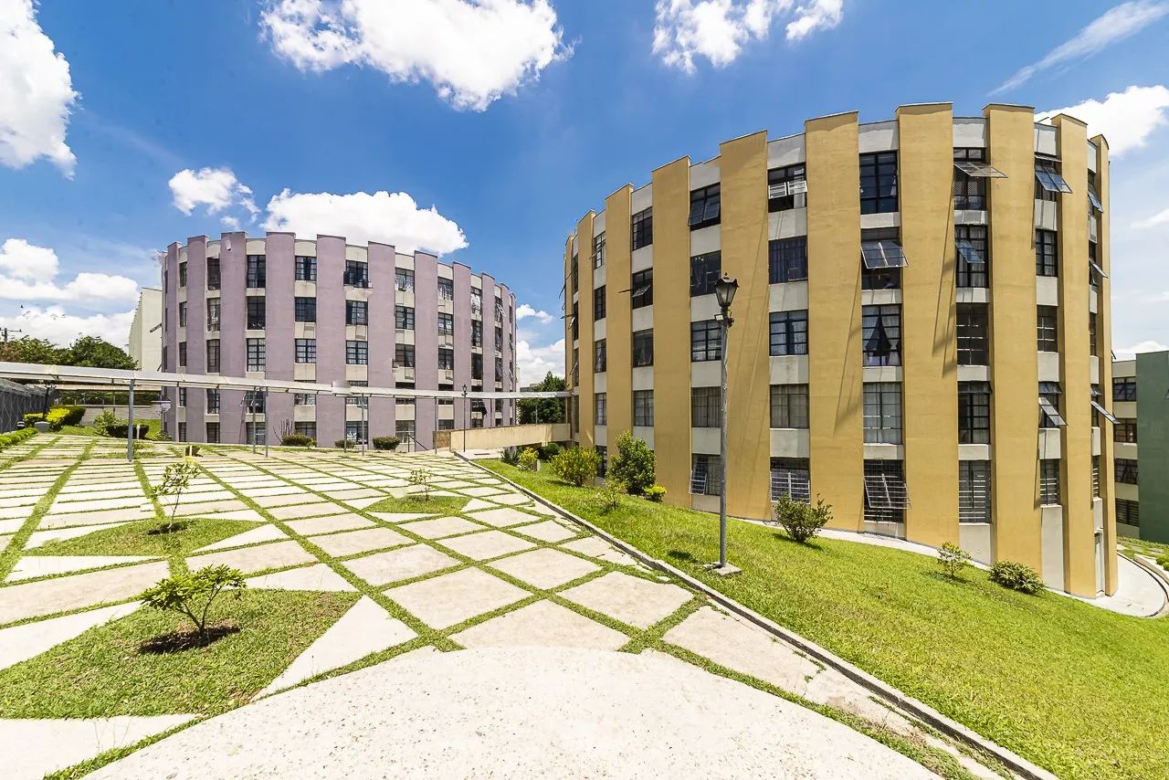 Apartamento com 02 dormitórios próximo ao Jardim Botânico