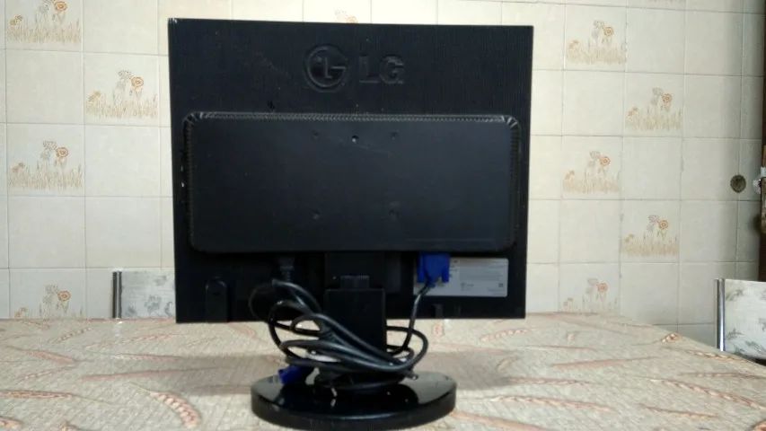 Monitor 17 Polegadas Lg Flatron L1753t-bf Vga Dvi,Acompanha Cabos - Foto 5