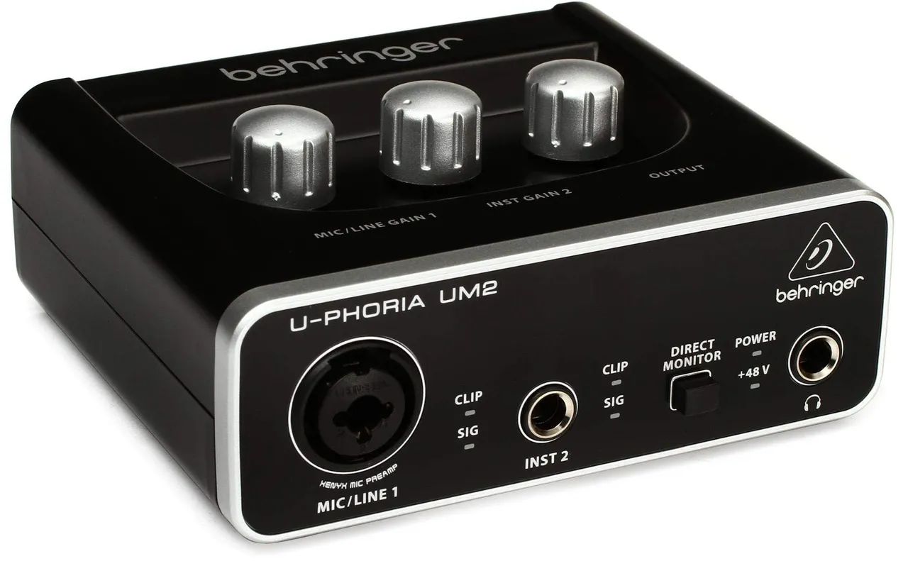 Interface De Áudio Behringer Um2 U-phoria