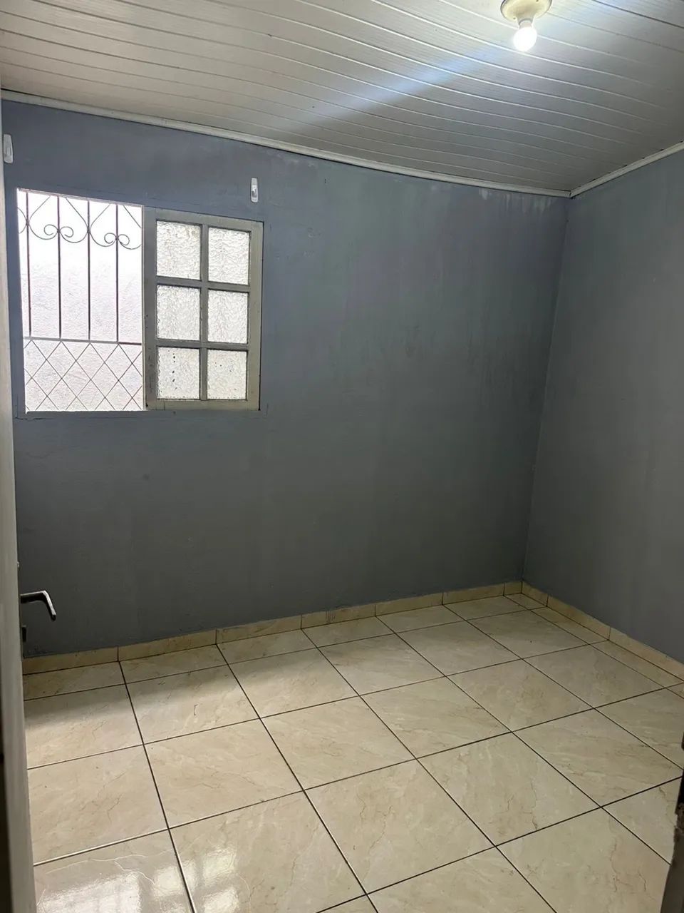 KITNET PARA ALUGUEL - R$ 700,00